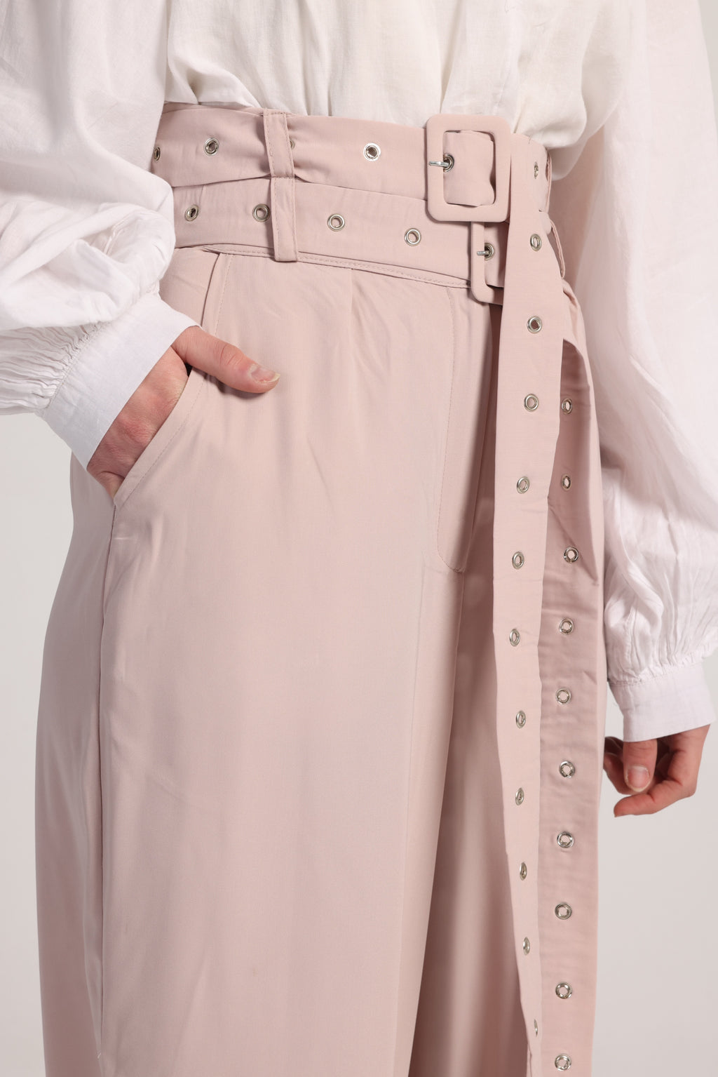 BELL PANTS IN ROSY BEIGE