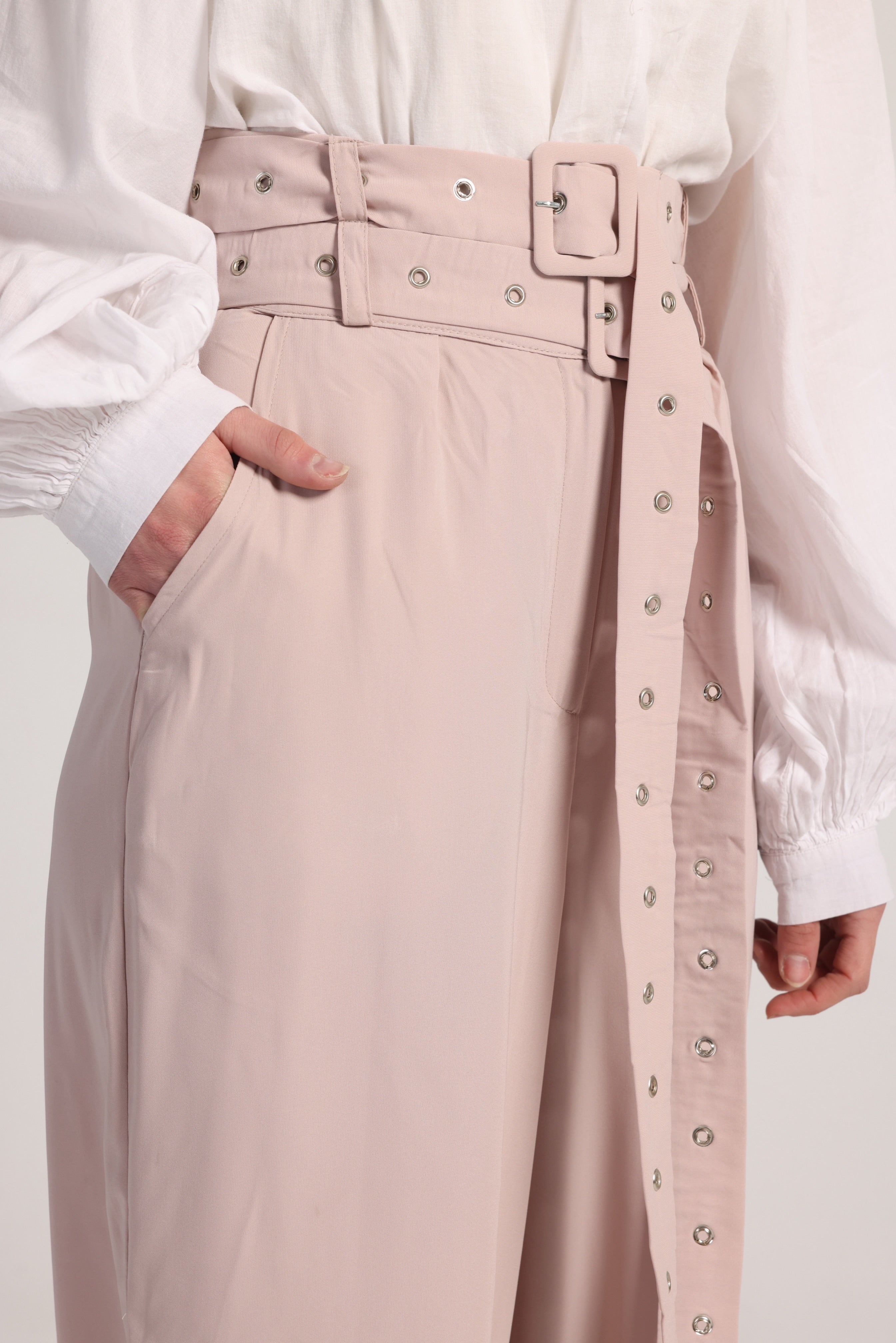 BELL PANTS IN ROSY BEIGE