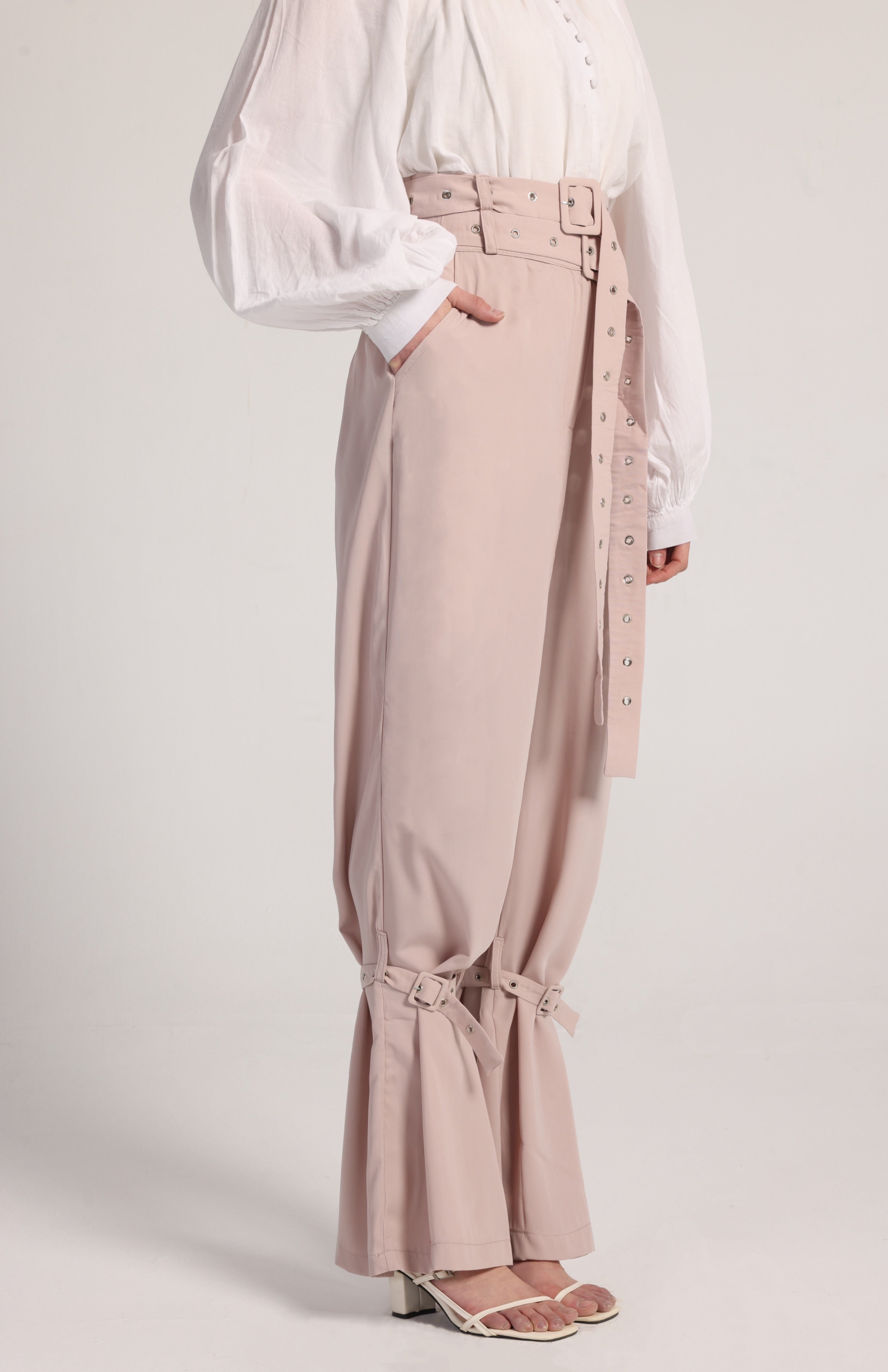 BELL PANTS IN ROSY BEIGE