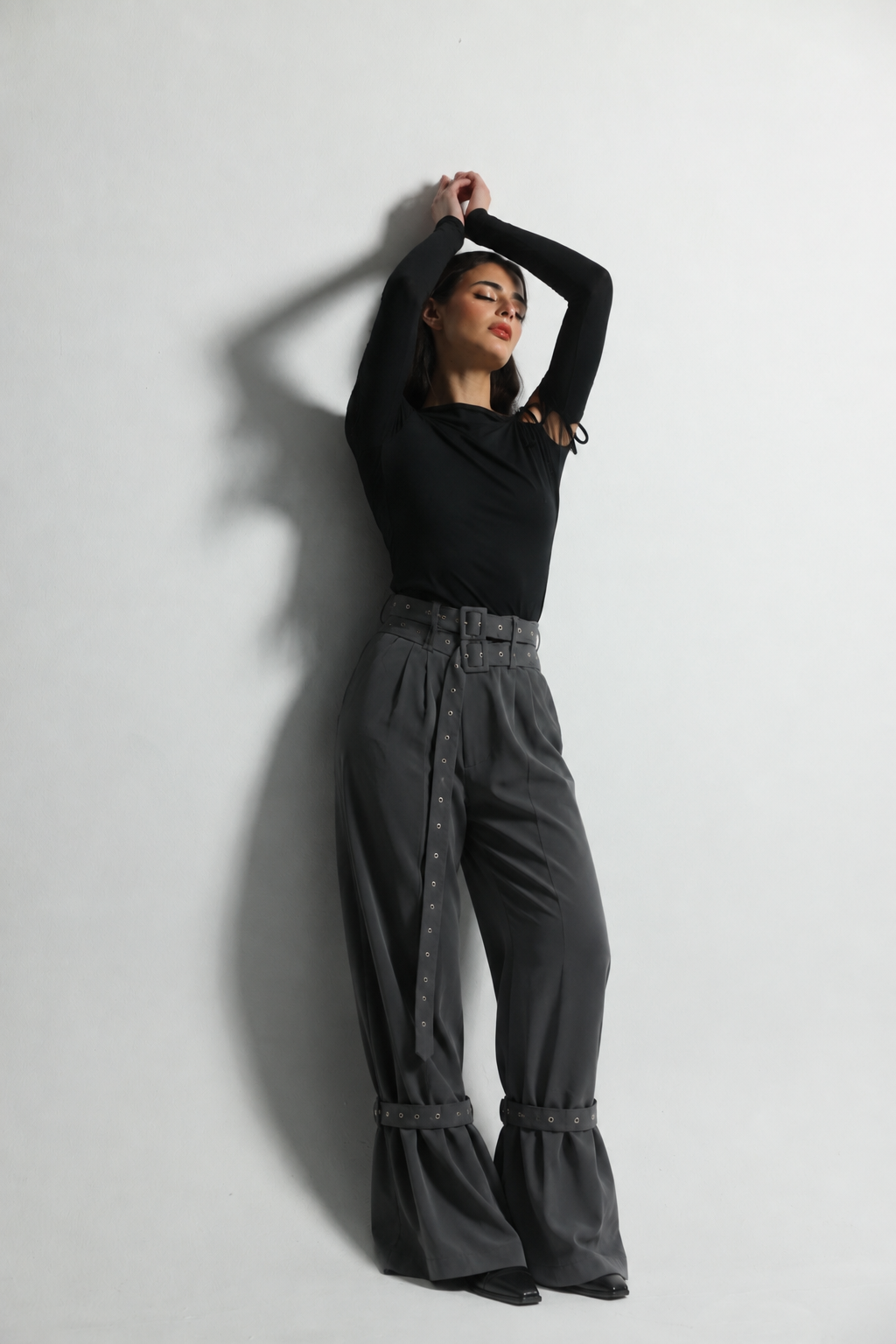 BELL PANTS IN GREY