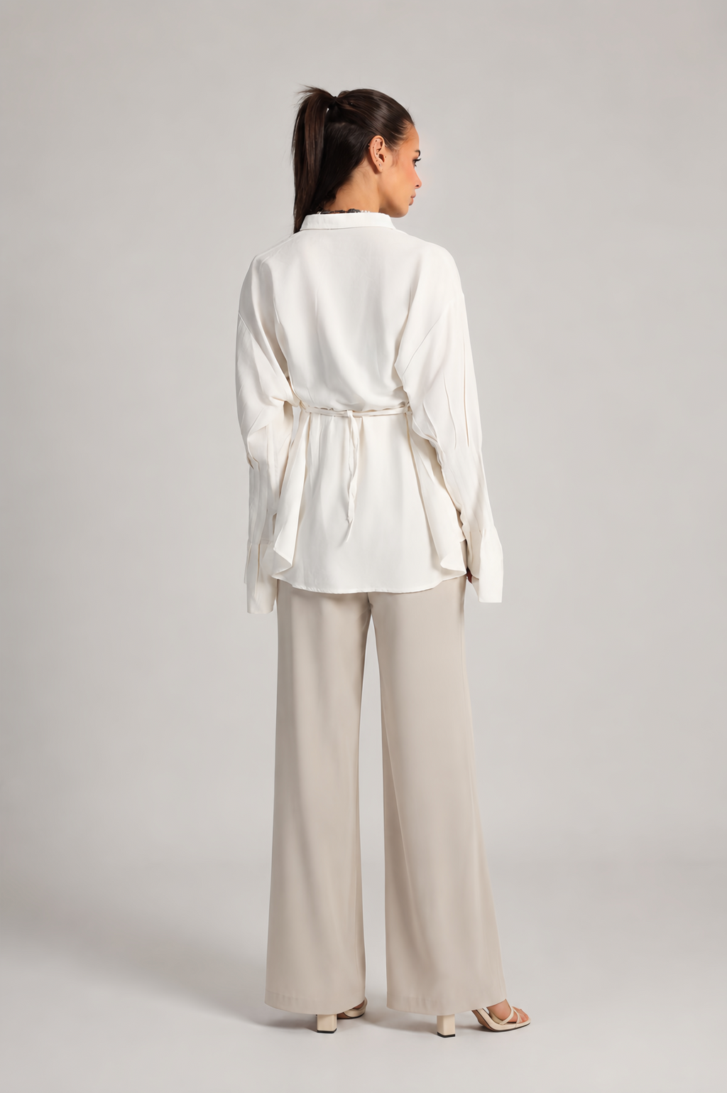 BELL COTTON  BLOUSE IN WHITE