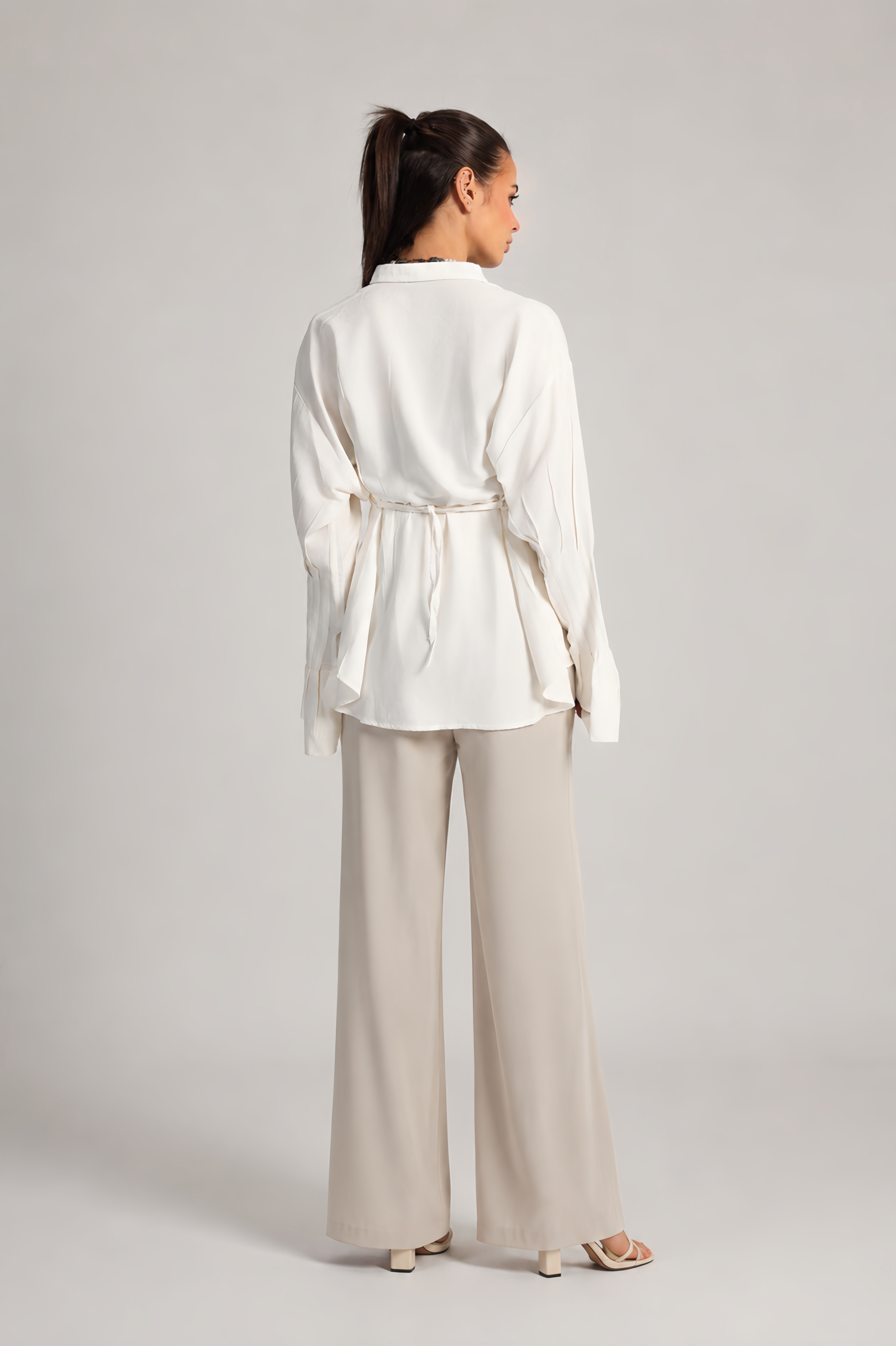 BELL COTTON  BLOUSE IN WHITE