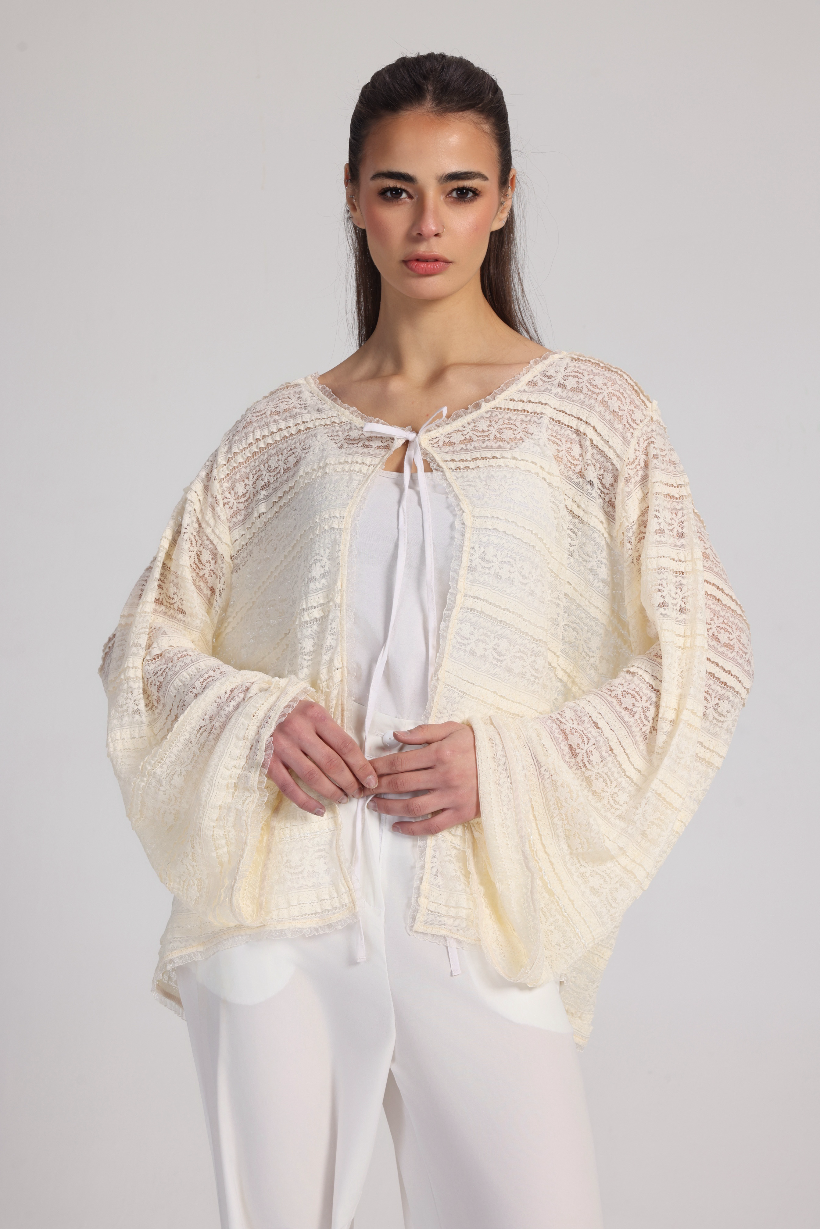 SOFT IVORY LACE BLOUSE