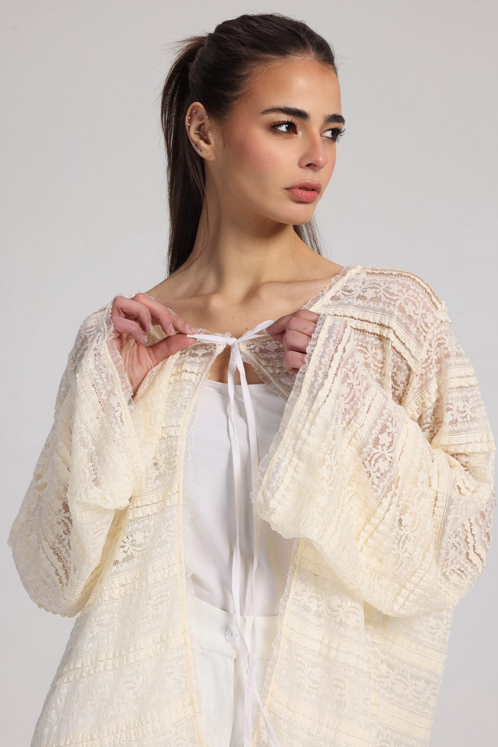 SOFT IVORY LACE BLOUSE