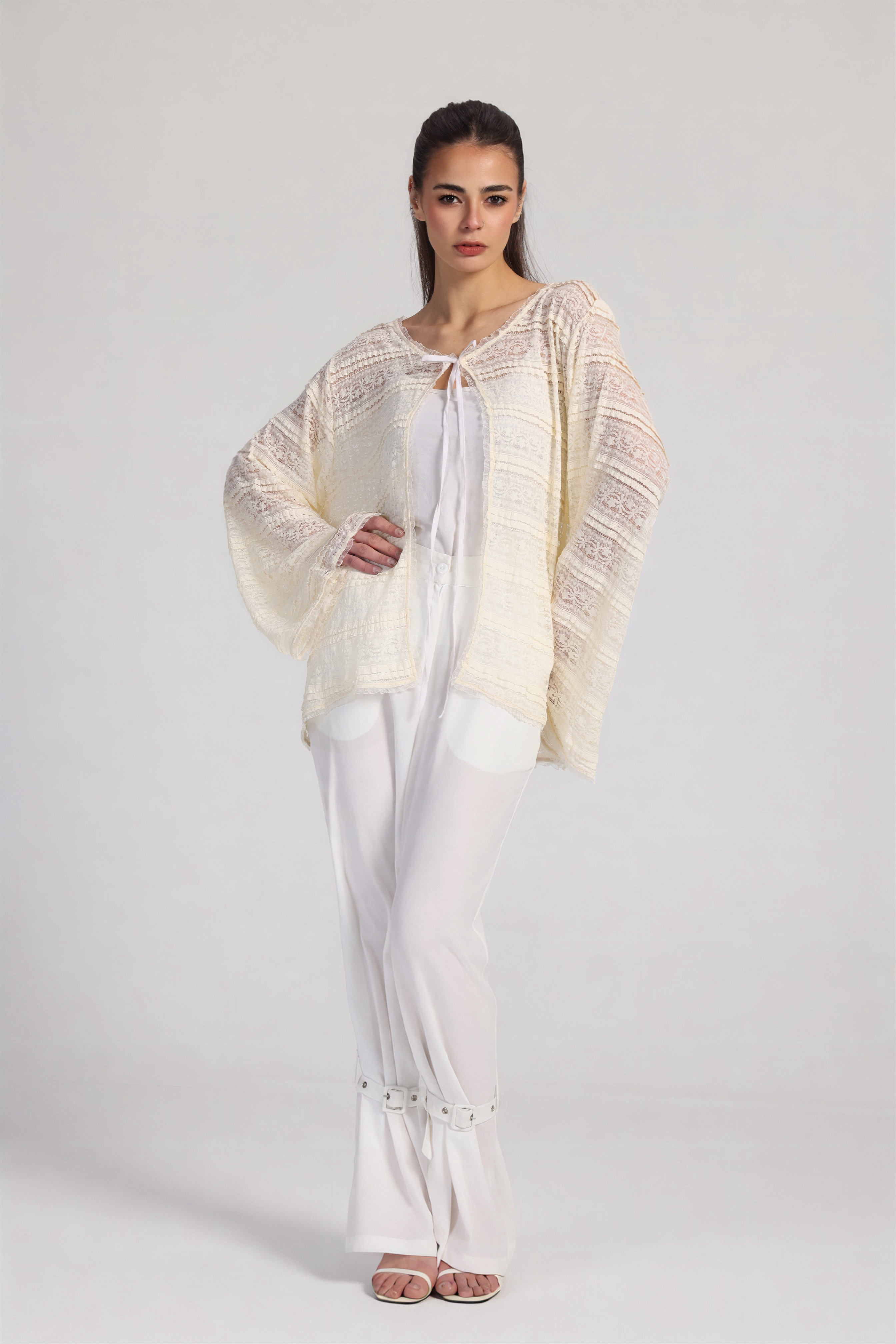 SOFT IVORY LACE BLOUSE