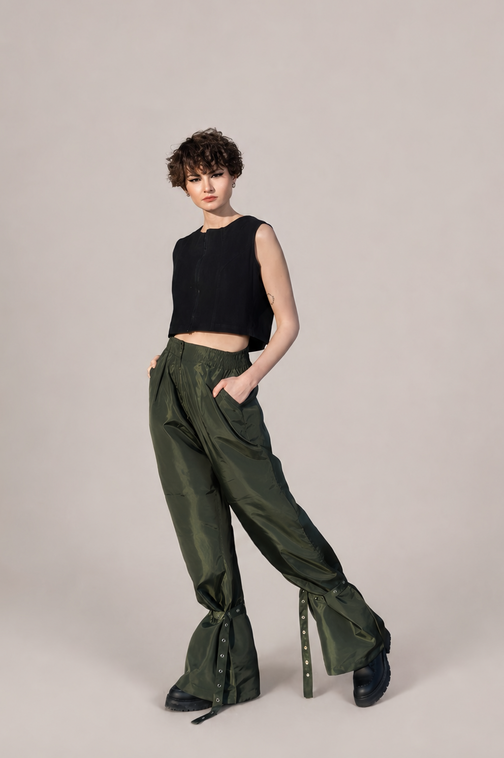 RAIN BELL PANTS IN ARMY GREEN