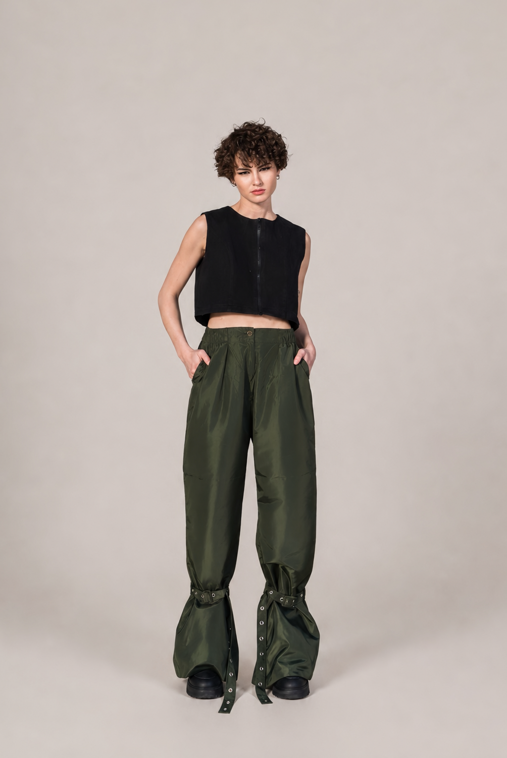 RAIN BELL PANTS IN ARMY GREEN