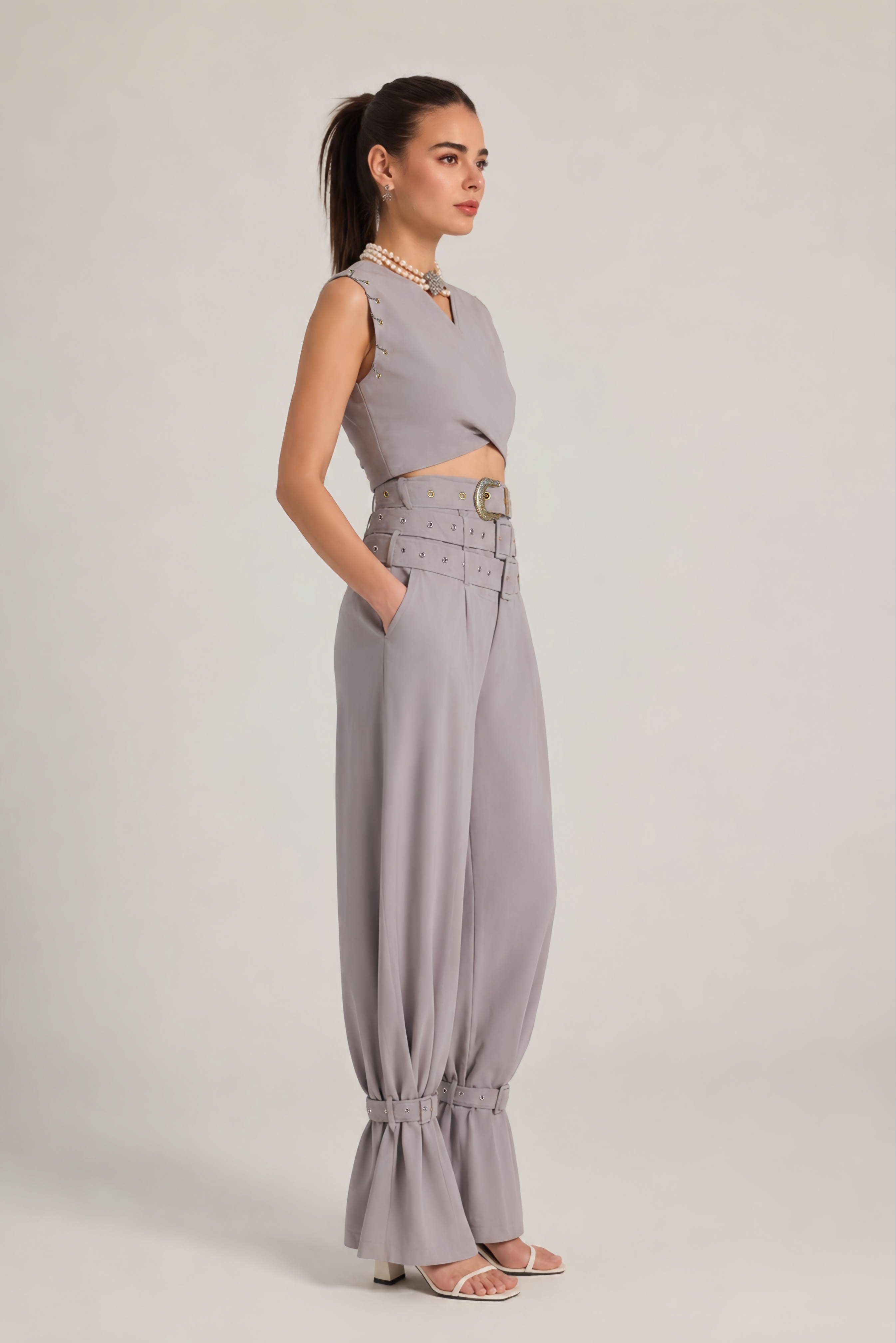 BELL PANTS IN BEIGE