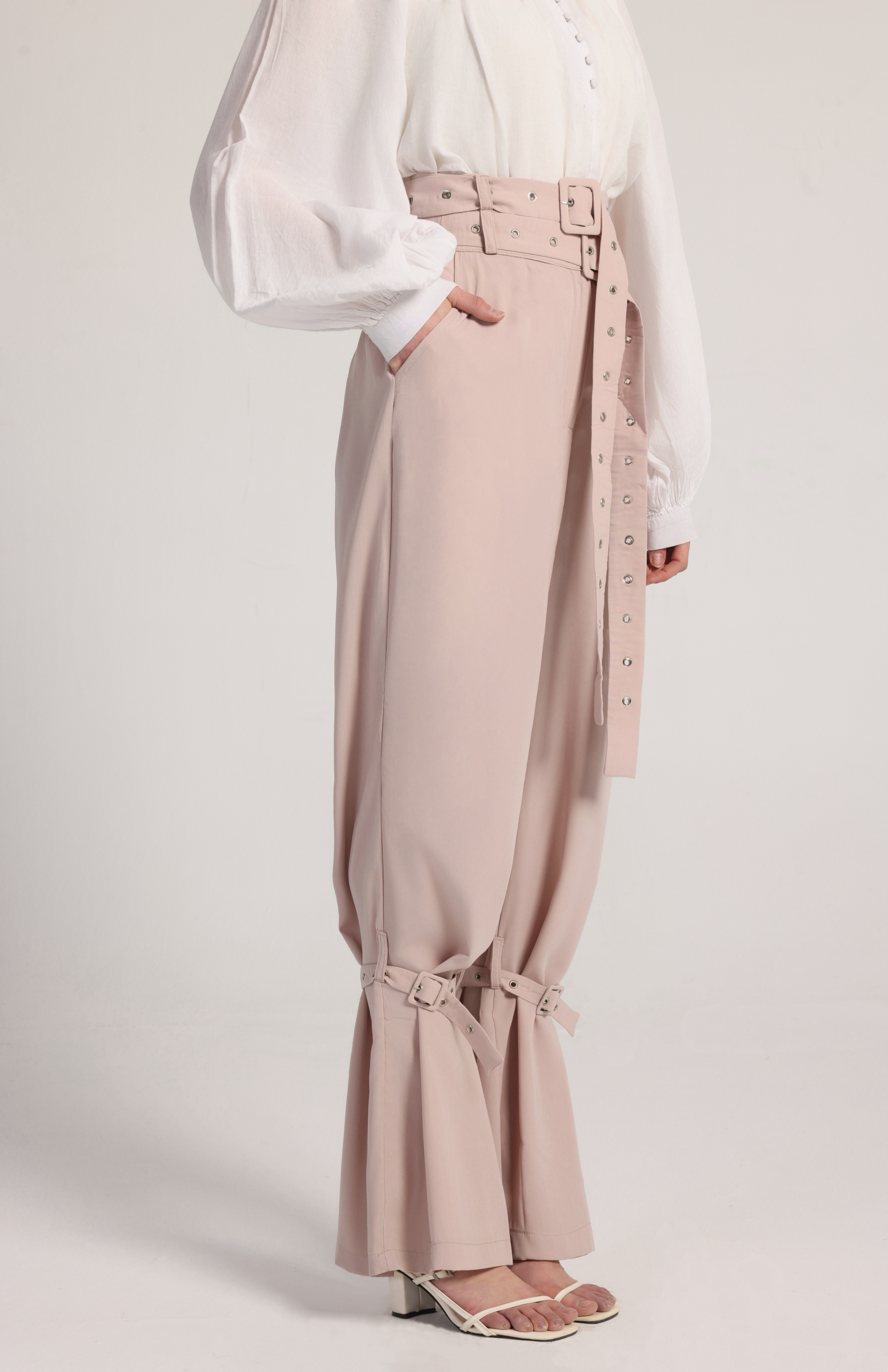 BELL PANTS IN ROSY BEIGE