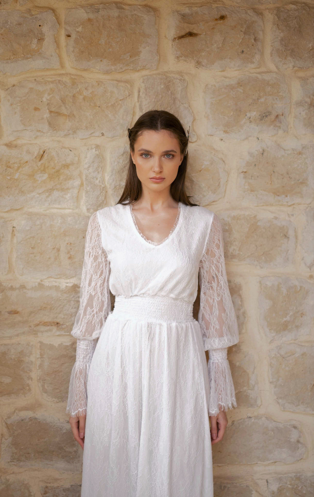 ANGEL FALLEN IN DANTEL-DRESS