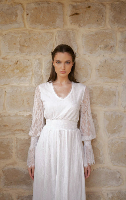 ANGEL FALLEN IN DANTEL-DRESS