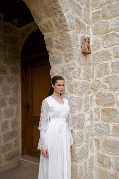 ANGEL FALLEN IN DANTEL-DRESS